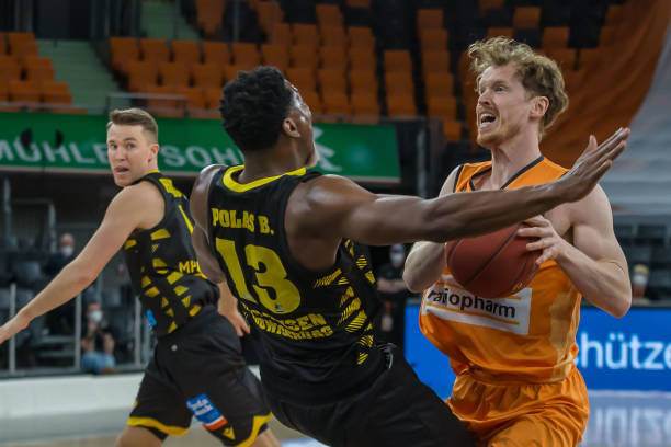 码与35次 码与35次