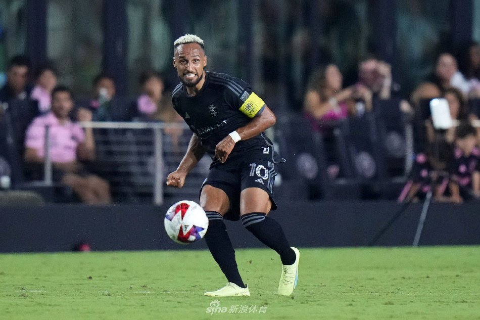 稳守反击 稳守反击